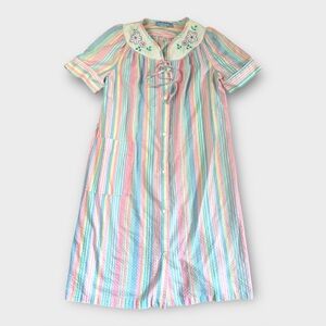Coffee Time Vintage Seersucker House Dress Pastel Striped Floral Collar‎ Small